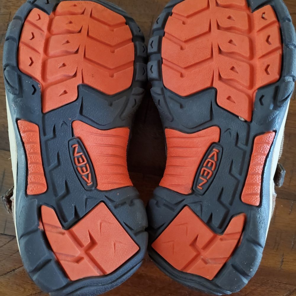 EUC KEEN Boy's Brown and Orange Waterproof Adventure Sandals - Size 13 - Picture 6 of 6